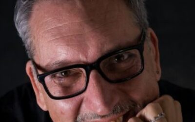 Sandro Marenco | il prof social che fa lezione ai ragazzi su Tik Tok